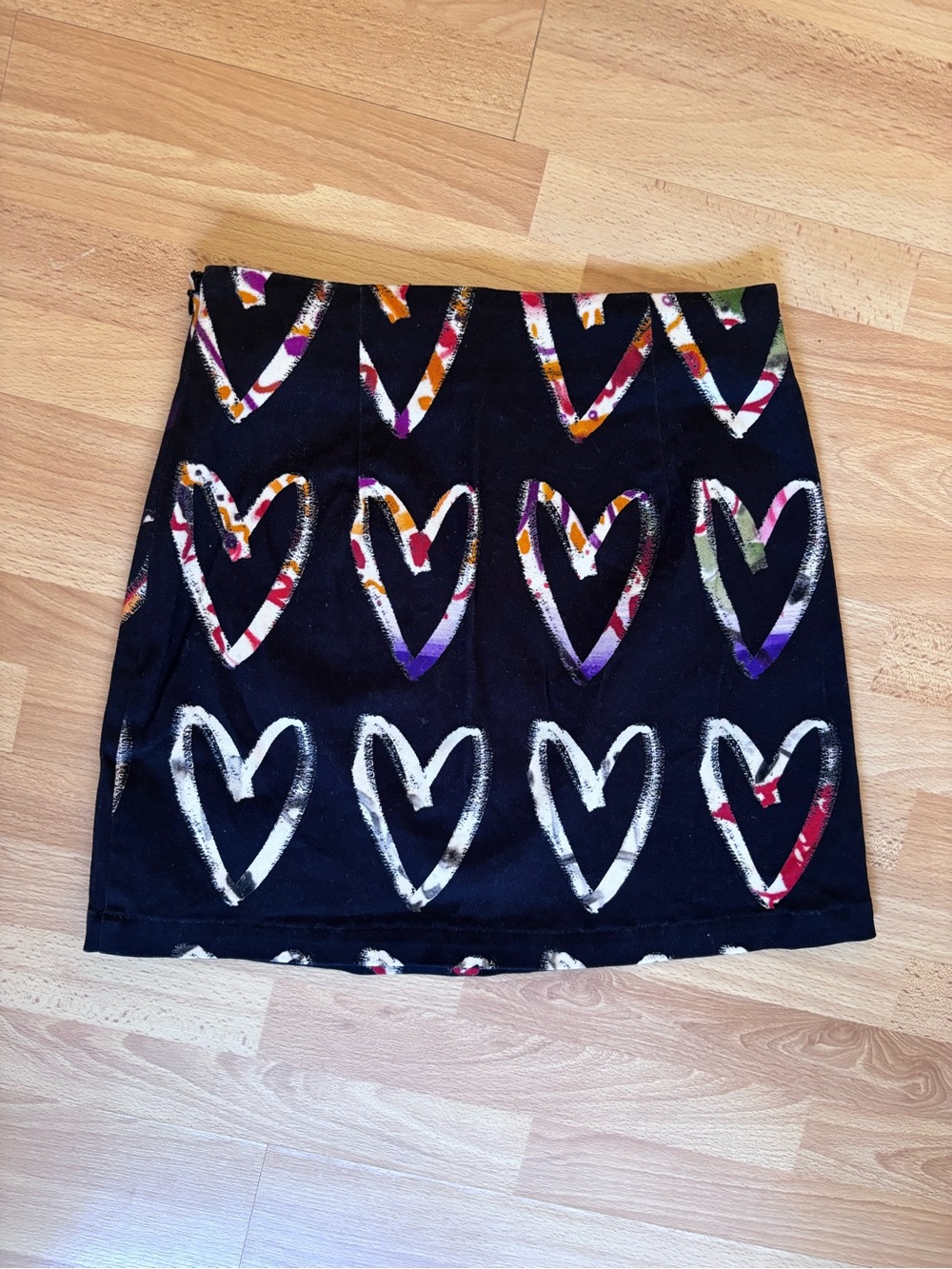 Desigual Black Mini Skirt Cotton Multi-Color Hearts Print (Size XS) - Picture 2 of 7